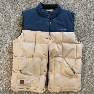 Kimes Ranch Tan and Blue Quilted Vest